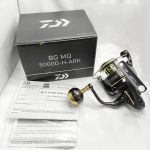 REEL, DAIWA BG MQ SPINNING (2021) - 5000D-H-ARK