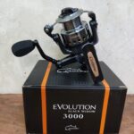 REEL, CASTKING EVOLUTION BLACK WIDOW SPINNING - 3000